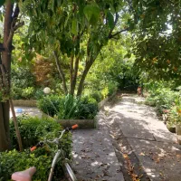 ویلای شهری هزار متری دربست با بر تجاری ۲۴ متر