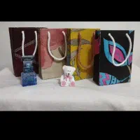 ساک دستی در سایزهای  وقیمت های توضیحات نگاه کنید