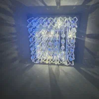 لوستر بدنه برنز شش شاخه و یک جفت لوستر سقفی|لوستر و چراغ آویز|اهواز, شهرک نفت|دیوار