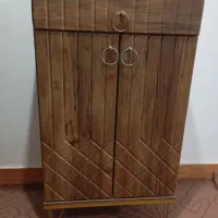 ۴عدد میز تلویزیون و ال سی دی و یک عدد جا کفشی