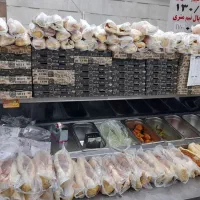 کارگر ساده و ماهر فست فود