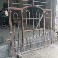پنجره اهنی آماده