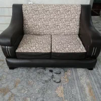 مبل دونفره تمیز وسالم استفاده نشده