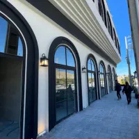 ملک-تجاری-بر-بلوار-اصلی