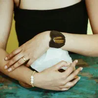 دسبند مکرومه با سنگ چشم ببری