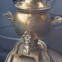 یک عددسماورقدیمی دکوری بفروش میرسد