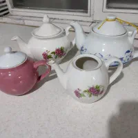 تعدادی قوری چینی