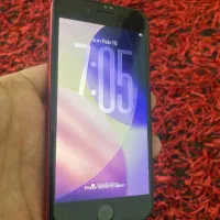 آیفون اس ای ۲۰۲۰ مشابه آکبند