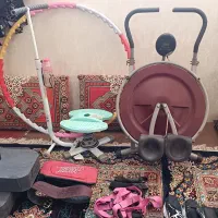 مقداری لوازم ورزشی