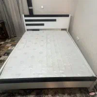 تخت دونفره و خوشخواب به همراه کفی