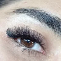 اکستنشن مژه با بهترین متریال و قیمتی مناسب