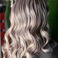 مدل برای رنگ مو