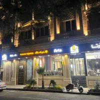 استخدام خانم موجه جهت پذیرایی وخدمات در املاک