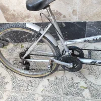 دوچرخه|دوچرخه، اسکیت، اسکوتر|ری, دیلمان|دیوار