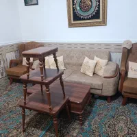 مبل 8نفره و میز جلو مبلی و عسلی در حد نو