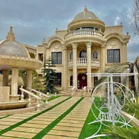 کاخ-ویلا-700-متری-500-بنا-استخر-داخلی