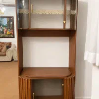 ویترین چوبی کلاسیک شیشه‌ای