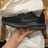 کتونی اورجینال نایک سایز ۴۰