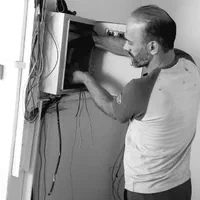برقکار ساختمانی. صنعتی