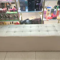 نیمکت چرم به عرض 140