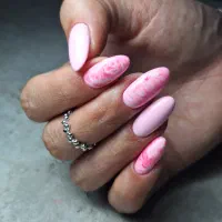 کاشت و ترمیم تخصصی ناخن روشنک