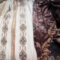 تعدادی ظروف بلور و پرده|پرده، رانر، رومیزی|قشم, |دیوار