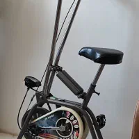 دوچرخه ثابت ورزشی