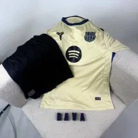 کیت تایلندی هواداری بارسلونا همراه با شورت