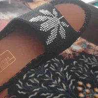 دمپایی|کیف، کفش، کمربند|پرند, فاز ۶|دیوار