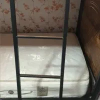 تخت فلزی و چوبی دو طبقه|تخت و سرویس خواب|اراک, |دیوار