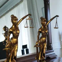 مجسمه الهه عدالت پلی استر