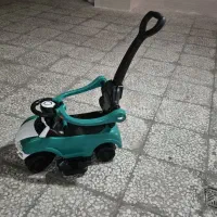 ماشینِ دسته دار کودک