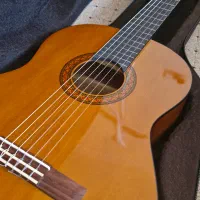 گیتار یاماها c40