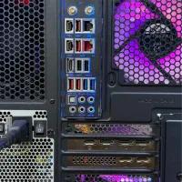 کیس گیم/رندر اقتصادی|رایانه رومیزی|تهران, فلسطین (میدان انقلاب)|دیوار