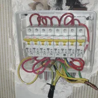 برقکار برقکشی خرده کاری رفع اتصالی عیب تلفن کولر