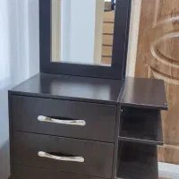 آینه و میز آرایش