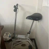 دوچرخه ثابت ورزشی