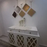 اینه و کنسول