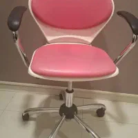 صندلی چرخدار مطالعه