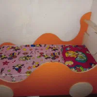 میز تلوزیون و تخت خواب