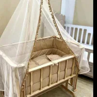 تخت کنار مادر چوبی (فروش ویژه)|تخت و صندلی بچه|تهران, عبدل‌آباد|دیوار