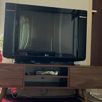 تلوزیون۲۹اینچ ومیز تلوزیون