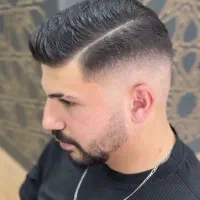 آرایشگر|خدمات آرایشگری و زیبایی|شیراز, کاراندیش|دیوار