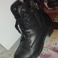یک جفت بوت زنانه سایز۳۶ ۳۷