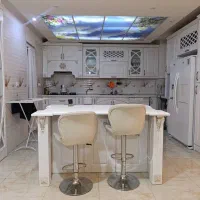 ۱۴۰ مترسالن بزرگ/دوخواب شاه‌نشین/لوکیشن کم‌نظیر