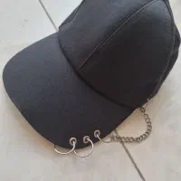 کلاه کپ آویز دار