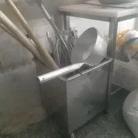 سیخ کباب کوبیده و جوجه همراه سطل سیخ استیل