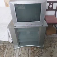 میز وتلویزیون