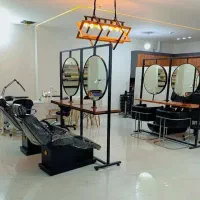 اجاره لاین های سالن دارای تابلو با (ده سال سابقه)