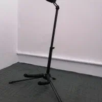 پایه گیتار  در حد نو